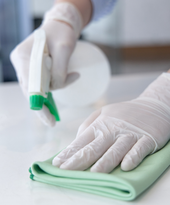 pulizia completa di farmacie in provincia di Milano, Varese, Como e Monza Brianza con interventi settimanali o quindicinali e un personale fisso per ogni stabile.